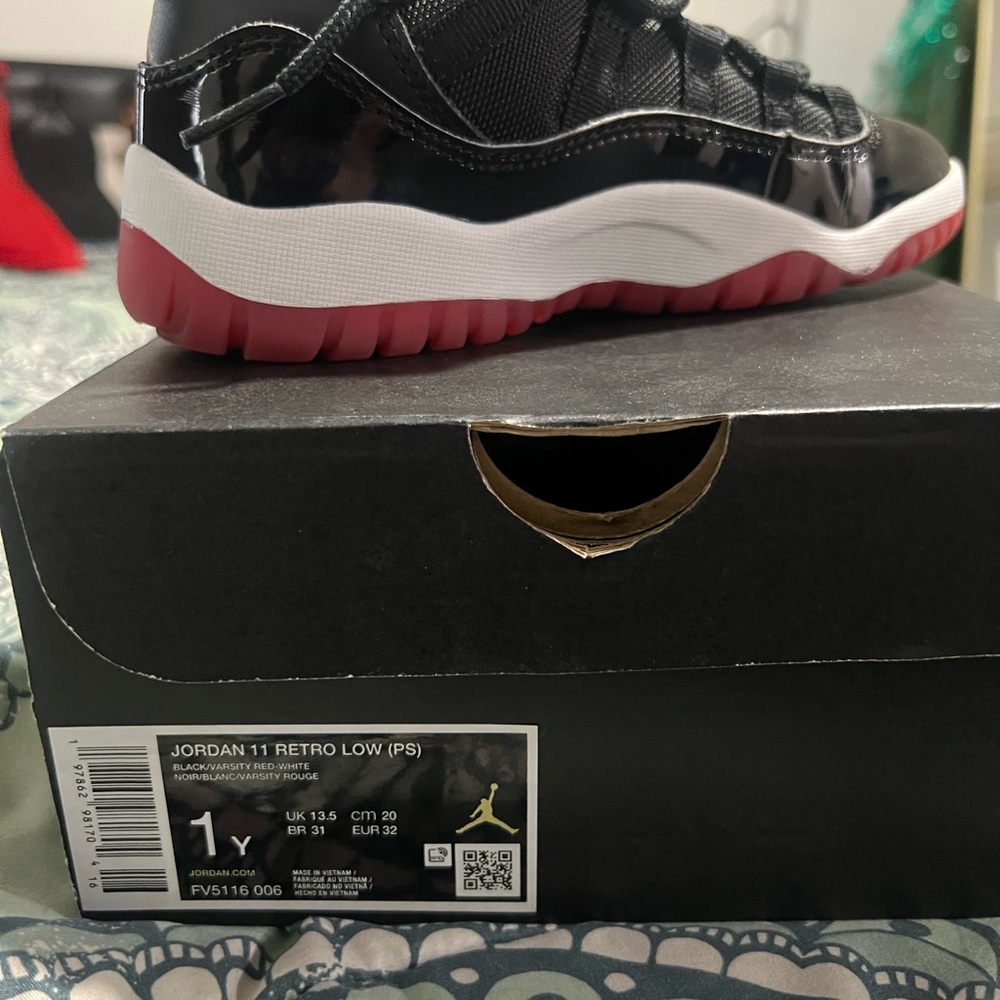 Jordan 11 Retro Low Kids Sneakers - Black and Red